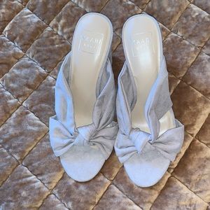 Kaari Blue Katie knotted round heel sandal